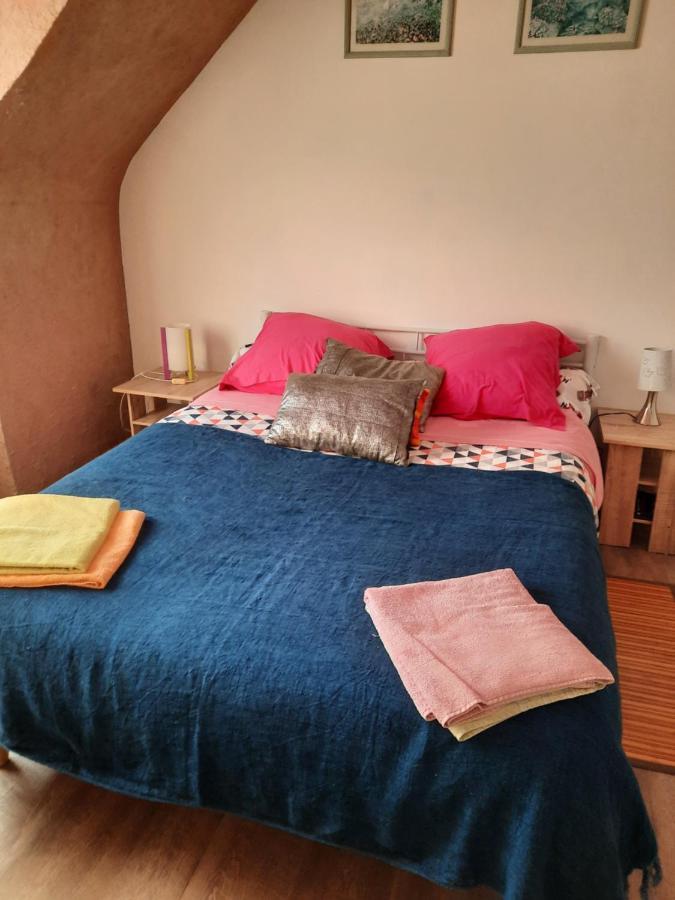 Ellias Bed & Breakfast Pont-lʼAbbé Екстериор снимка