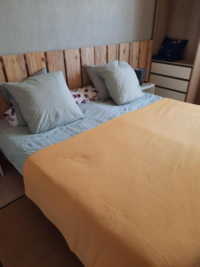 Ellias Bed & Breakfast Pont-lʼAbbé Екстериор снимка